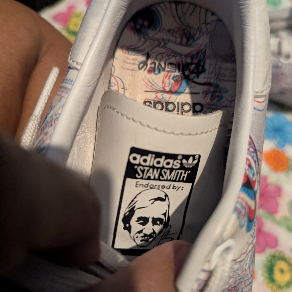 adidas White Multicolor Graphic Low-Top Sneakers - Picture 6 of 7